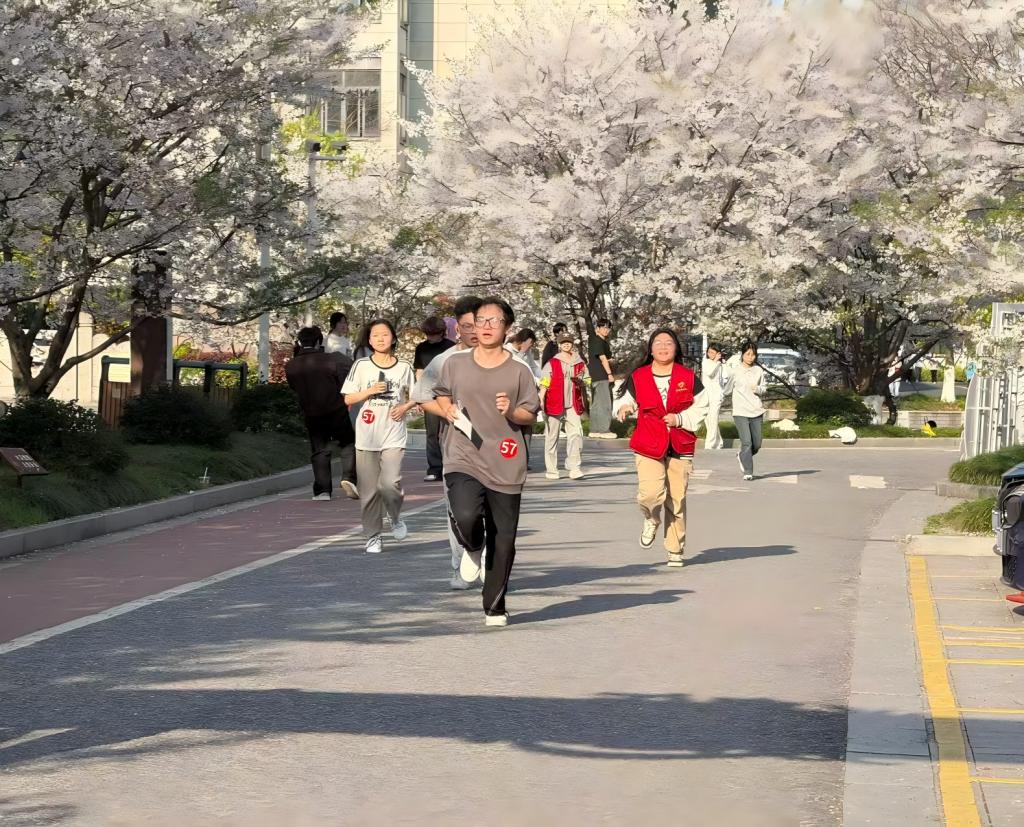 以体育之名，回答“健康中国”的青春之问