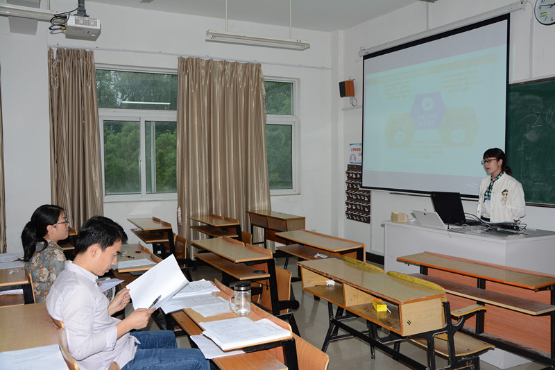 【图文】企业专家担任评委参加2016届毕业生综合作业答辩成亮点