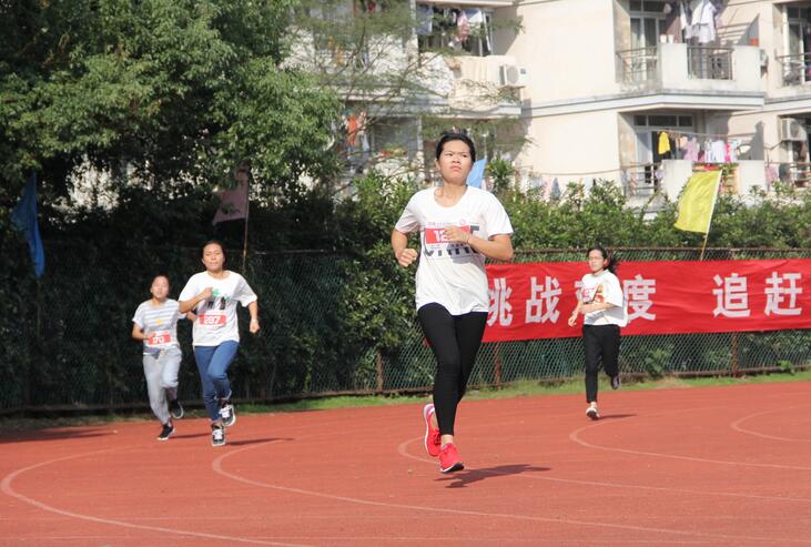 【校运会掠影】田径场：经贸健儿风华正茂